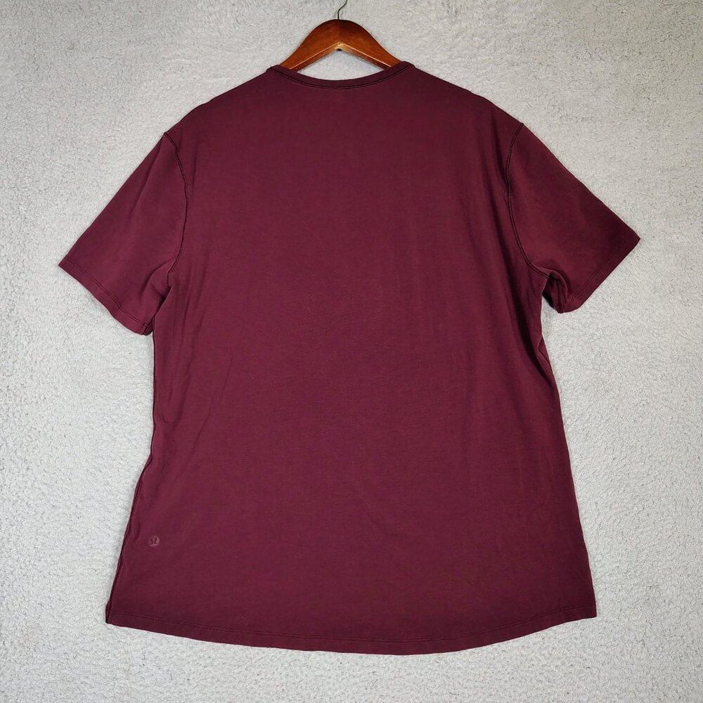 Lululemon License To Move T-Shirt Men's L? (46" Chest) Burgundy Athletic Tee - Picture 2 of 7